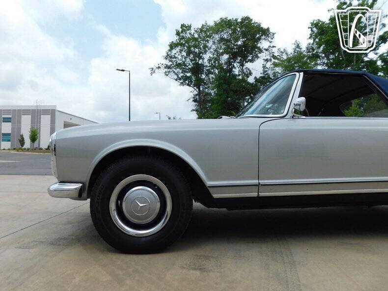 1965 Mercedes-Benz SL-Class