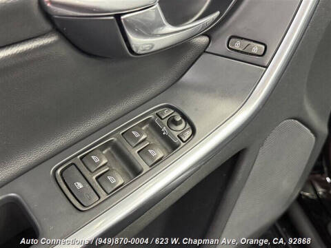 2016 Volvo XC60 T5 Drive-E Premier