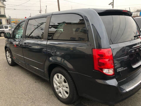 2013 Dodge Grand Caravan SE