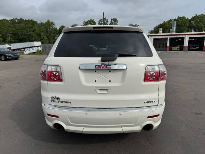 2011 GMC Acadia Denali