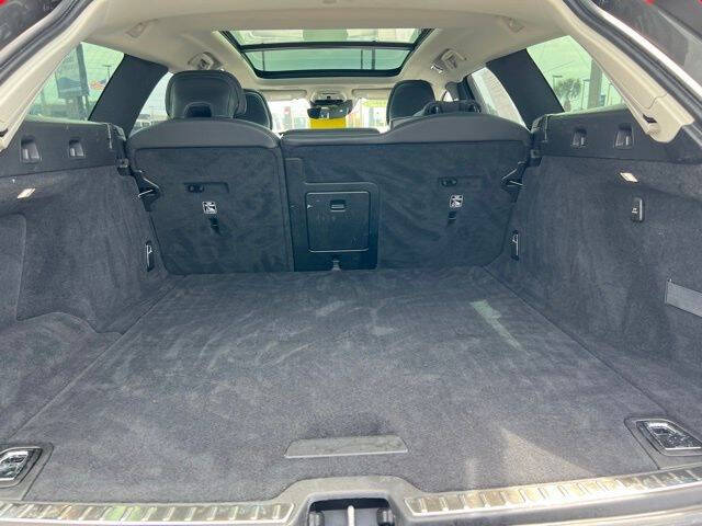 2020 Volvo V90 Cross Country T6