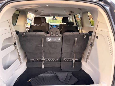 2019 Chrysler Pacifica LX