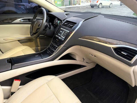 2014 Lincoln MKZ