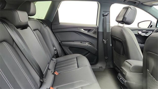 2025 Audi Q4 e-tron Premium Plus 45