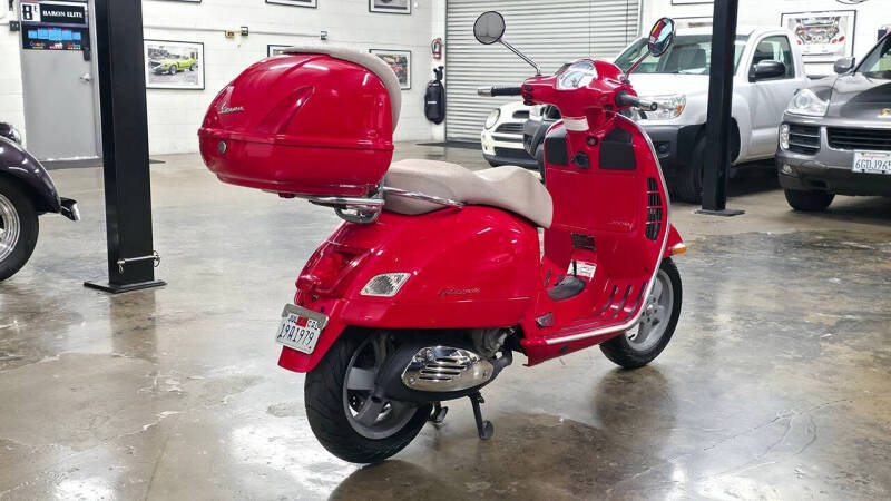 2007 Vespa GTS250ie