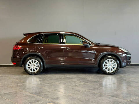 2014 Porsche Cayenne Platinum