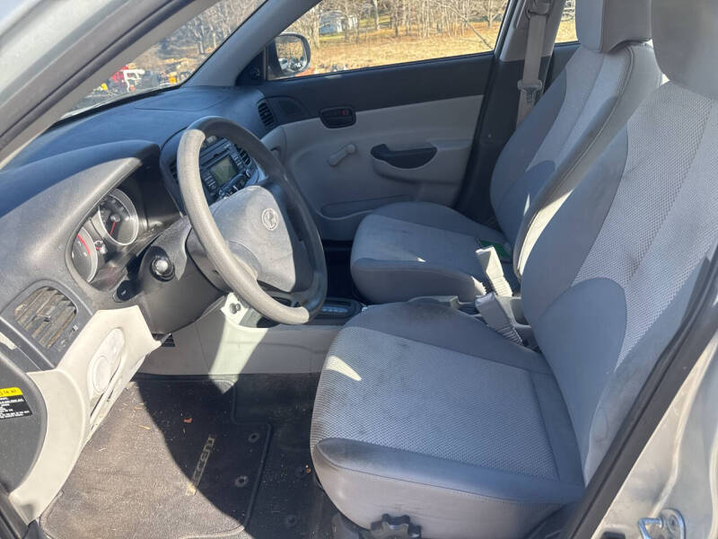 2011 Hyundai Accent GLS