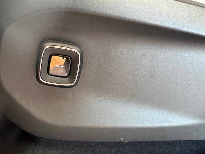 2025 Volvo EX90 Twin Plus 7P