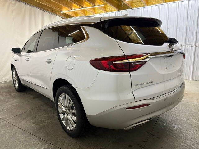2020 Buick Enclave Essence