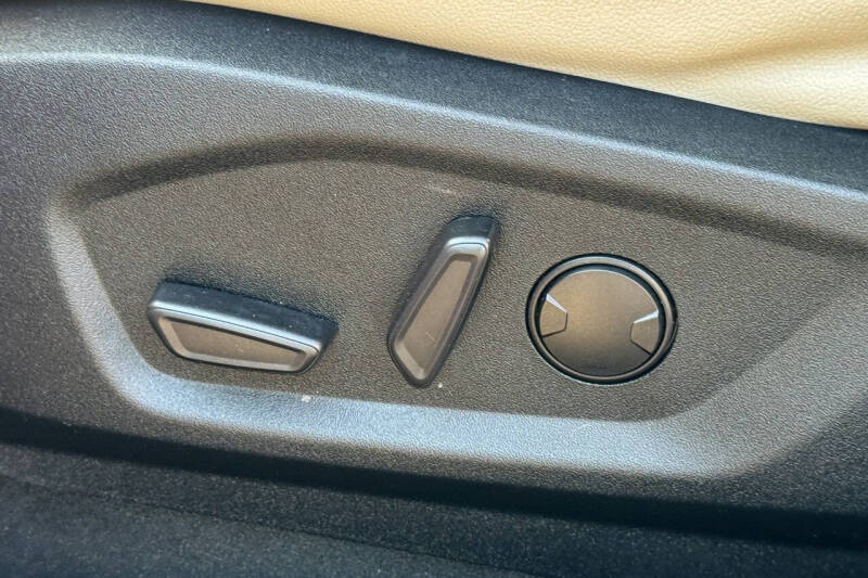 2021 Ford Edge Titanium