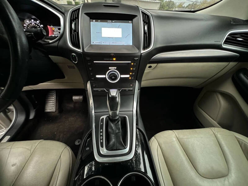 2016 Ford Edge Titanium