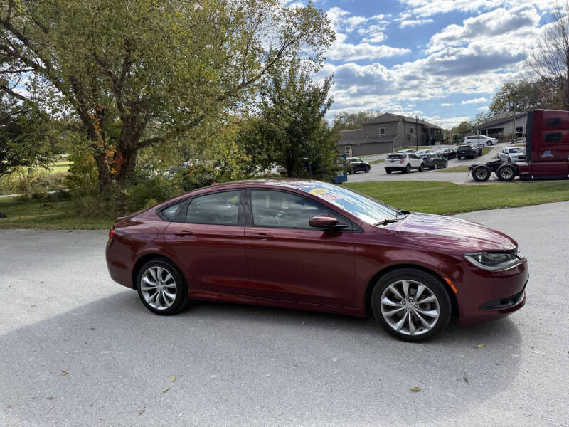 2016 Chrysler 200 S