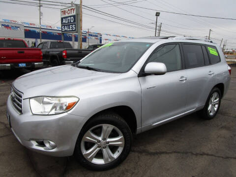 2008 Toyota Highlander for sale at TRI CITY AUTO SALES LLC in Menasha WI