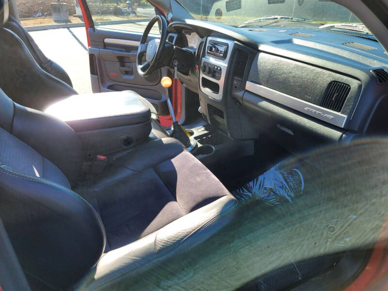 2005 Dodge Ram 1500 SRT-10