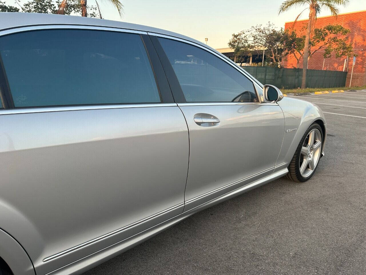 2007 Mercedes-Benz S-Class Sedan - $27,900