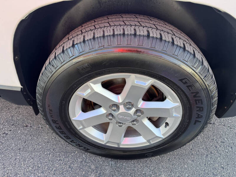 2016 GMC Acadia SLE-2