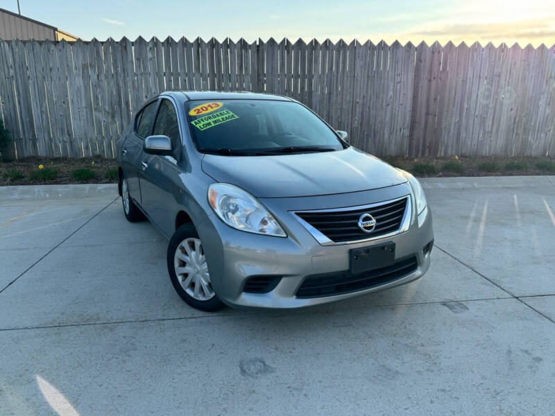 2013 Nissan Versa 1.6 SV