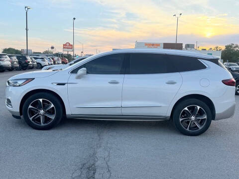 2020 Buick Enclave Essence