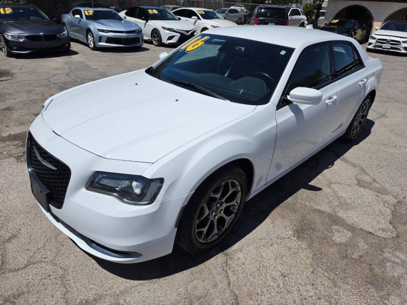 2016 Chrysler 300 S