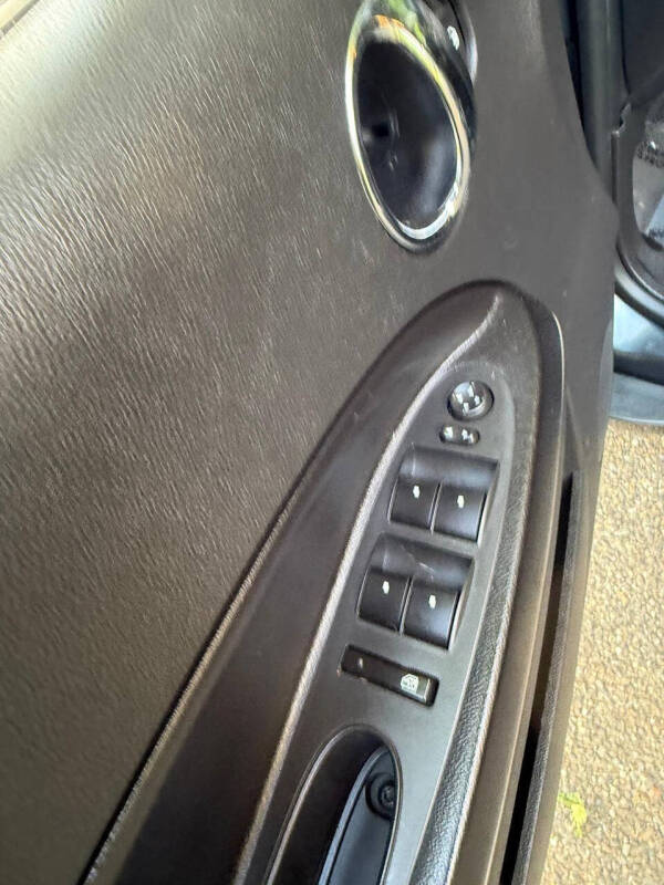 2011 Chevrolet HHR LT