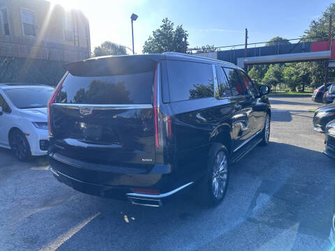 2022 Cadillac Escalade ESV Premium Luxury