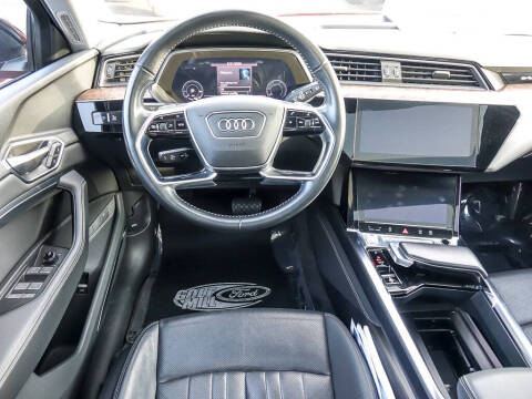 2019 Audi e-tron quattro Premium Plus
