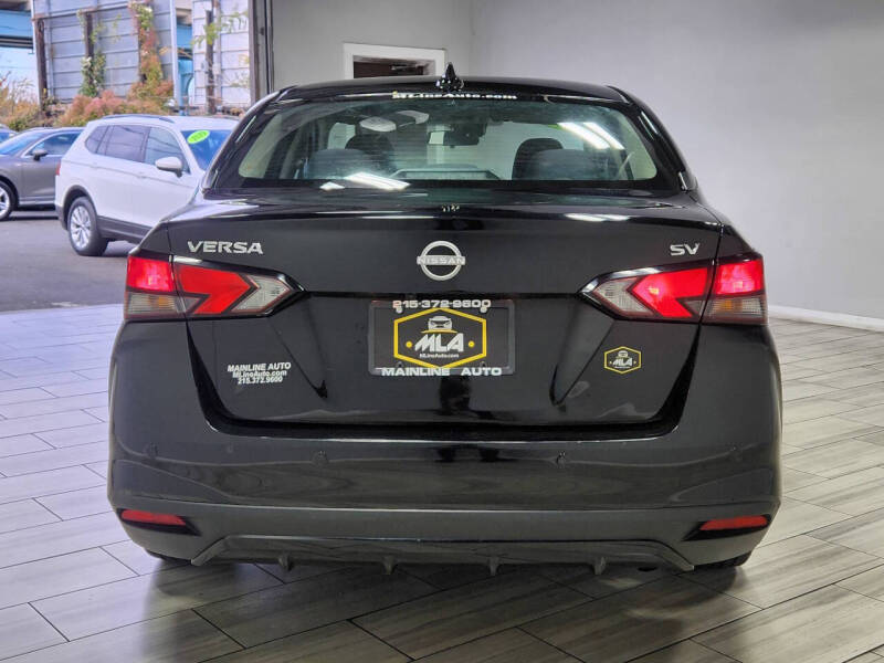 2023 Nissan Versa SV