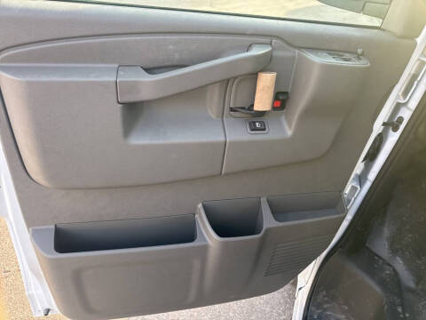 2025 Chevrolet Express 2500