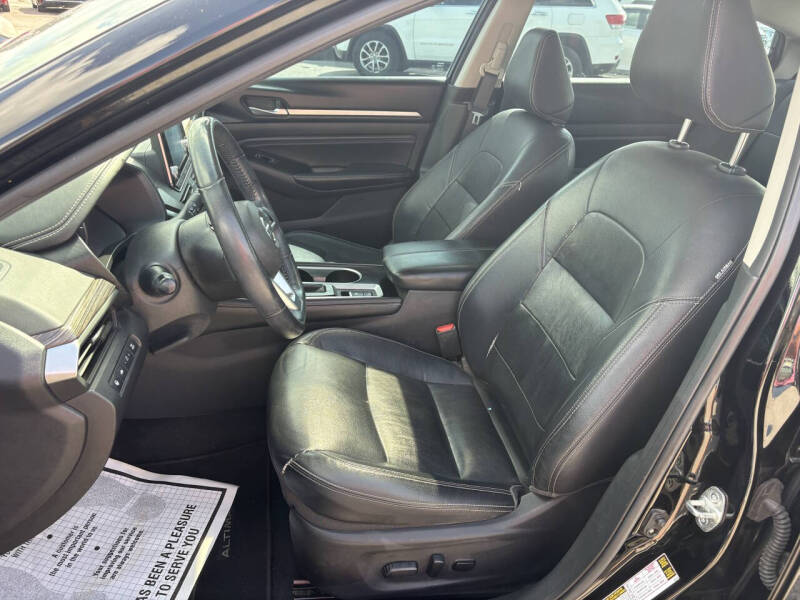 2020 Nissan Altima 2.0 Platinum