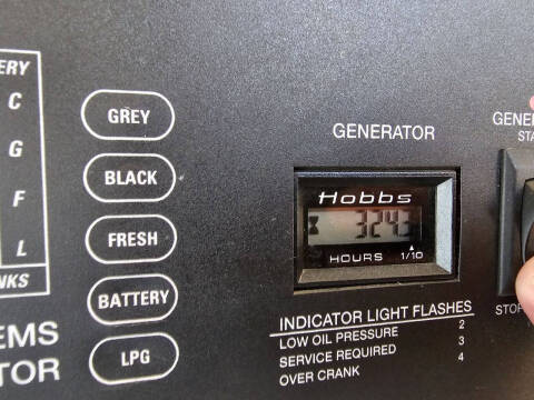 2004 Lexington Class C Mini Motorhome