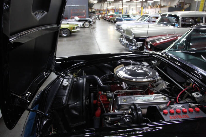 1957 Ford Thunderbird