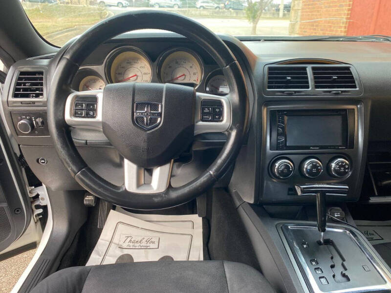 2012 Dodge Challenger SXT