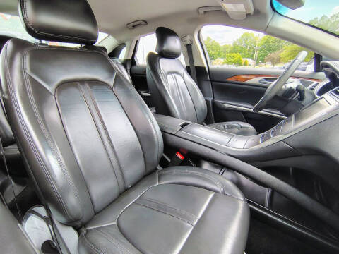 2014 Lincoln MKZ