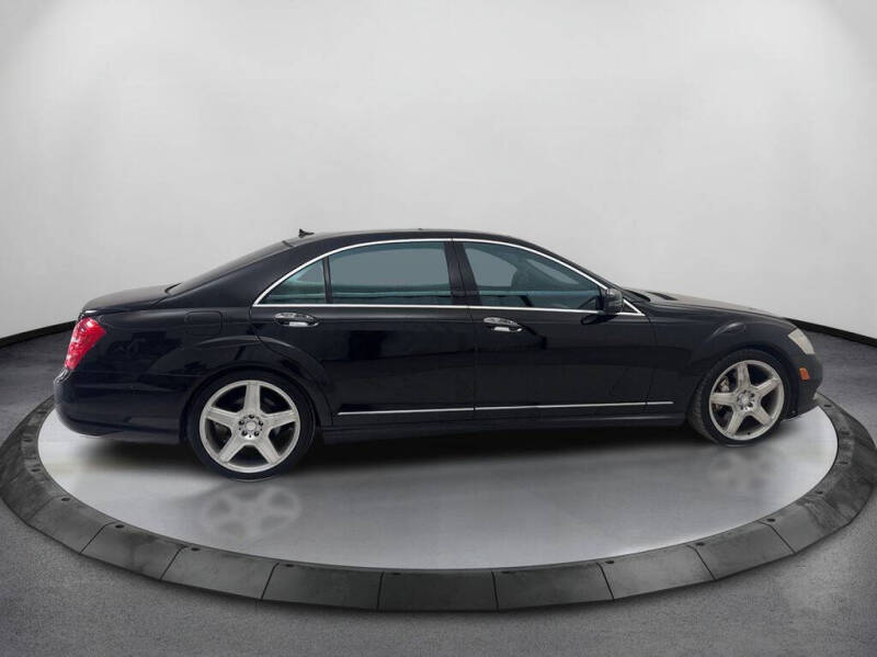 2011 Mercedes-Benz S-Class S 550