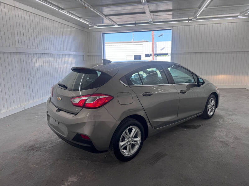2018 Chevrolet Cruze LT Auto