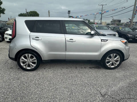 2015 Kia Soul +