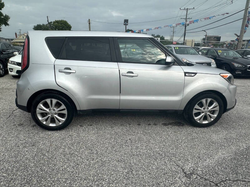 2015 Kia Soul +