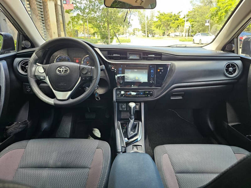 2017 Toyota Corolla SE