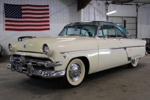 1954 Ford Crestline