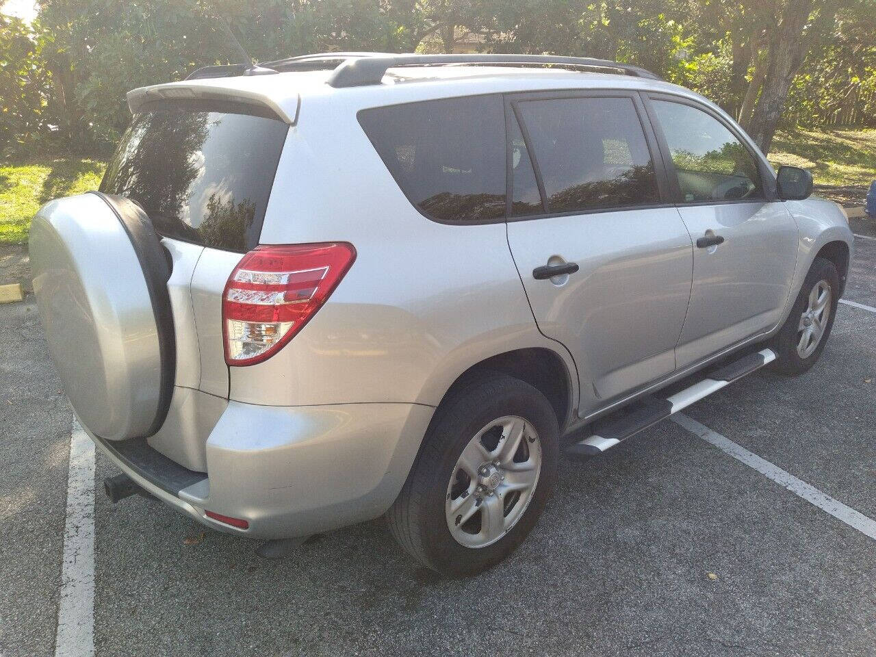 2011 TOYOTA RAV4 SUV / Crossover - $9,499