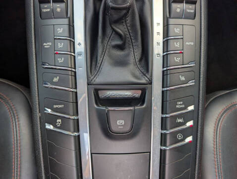 2018 Porsche Macan S