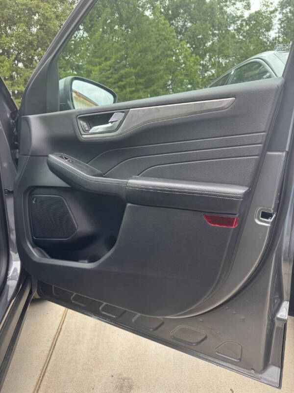 2021 Ford Escape Plug-In Hybrid Titanium