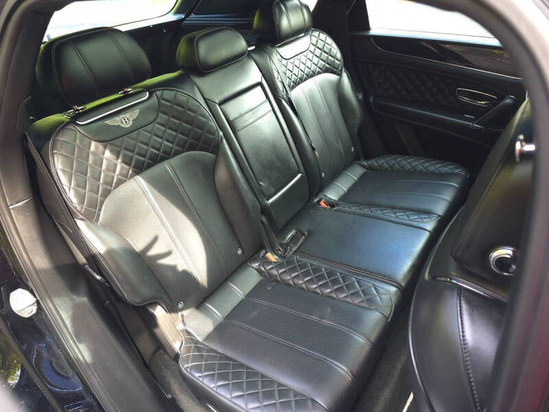 2020 Bentley Bentayga Hybrid