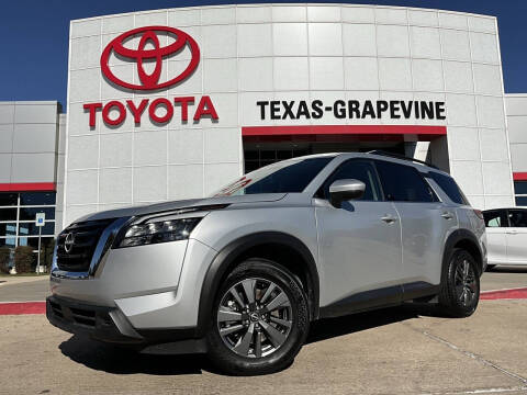 2025 Nissan Pathfinder SV