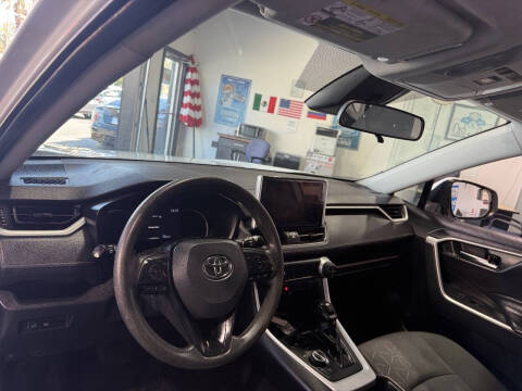 2023 Toyota RAV4 Hybrid XLE