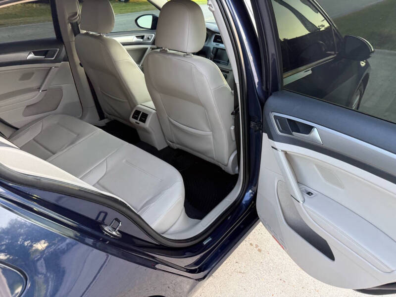 2015 Volkswagen Golf TDI S