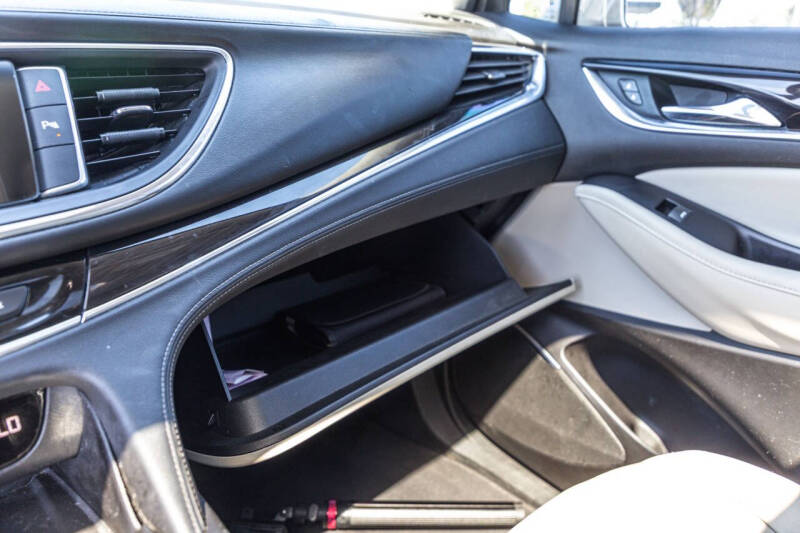 2019 Buick Enclave Essence