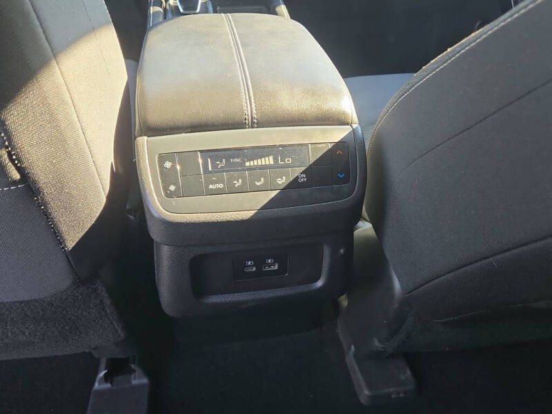 2022 Nissan Pathfinder S