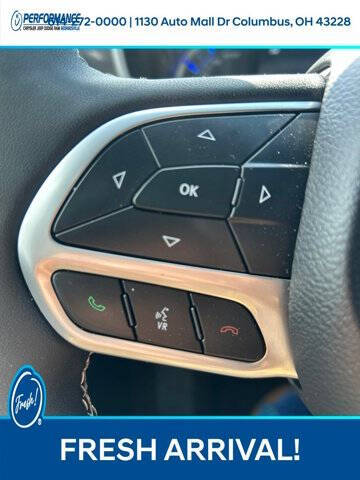 2026 Chrysler Pacifica Plug-In Hybrid Select
