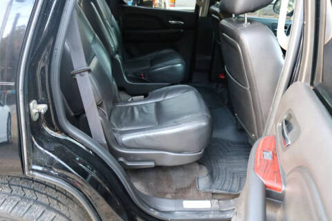 2011 Cadillac Escalade Premium